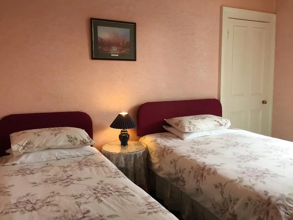 ***  エディンバラ エルミタージュ ゲスト ハウス Bed & Breakfast イギリス